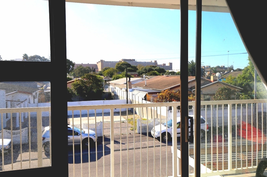 11 Bedroom Property for Sale in Ravensmead Western Cape